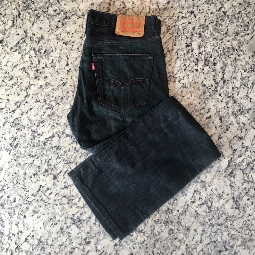 527 Levi’s Slim Bootcut Jeans